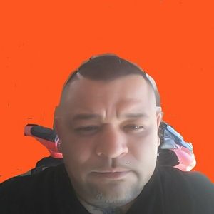 Meet your Posher, Sal